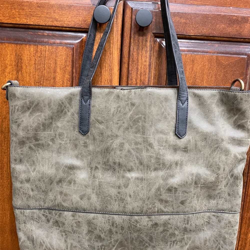 Joy Susan purse. - Picture 6 of 6